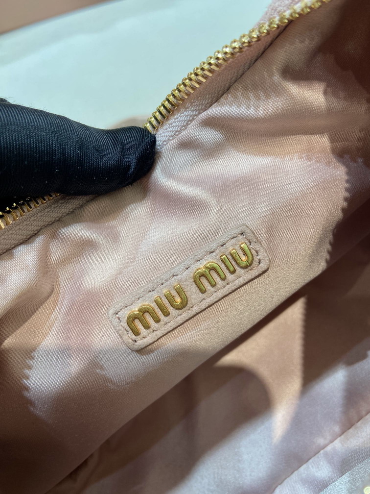 Miu 5BC125 20x17x6cm AP4_10