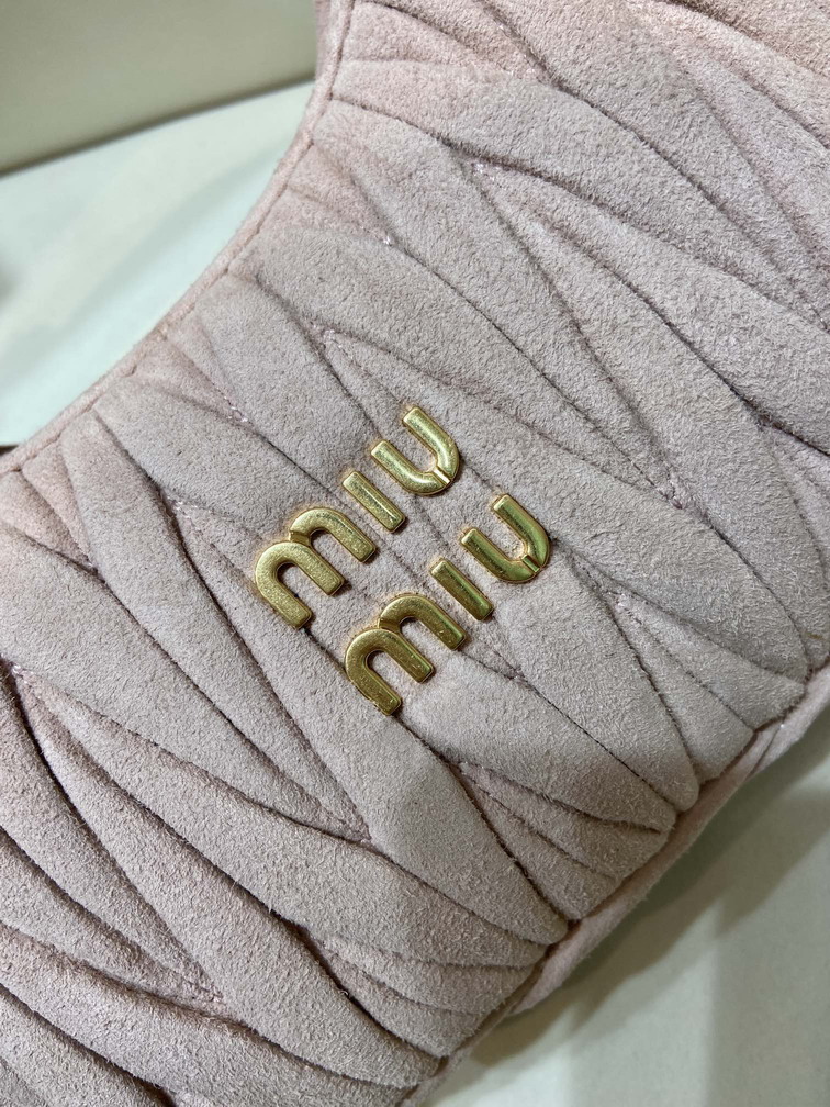 Miu 5BC125 20x17x6cm AP4_8