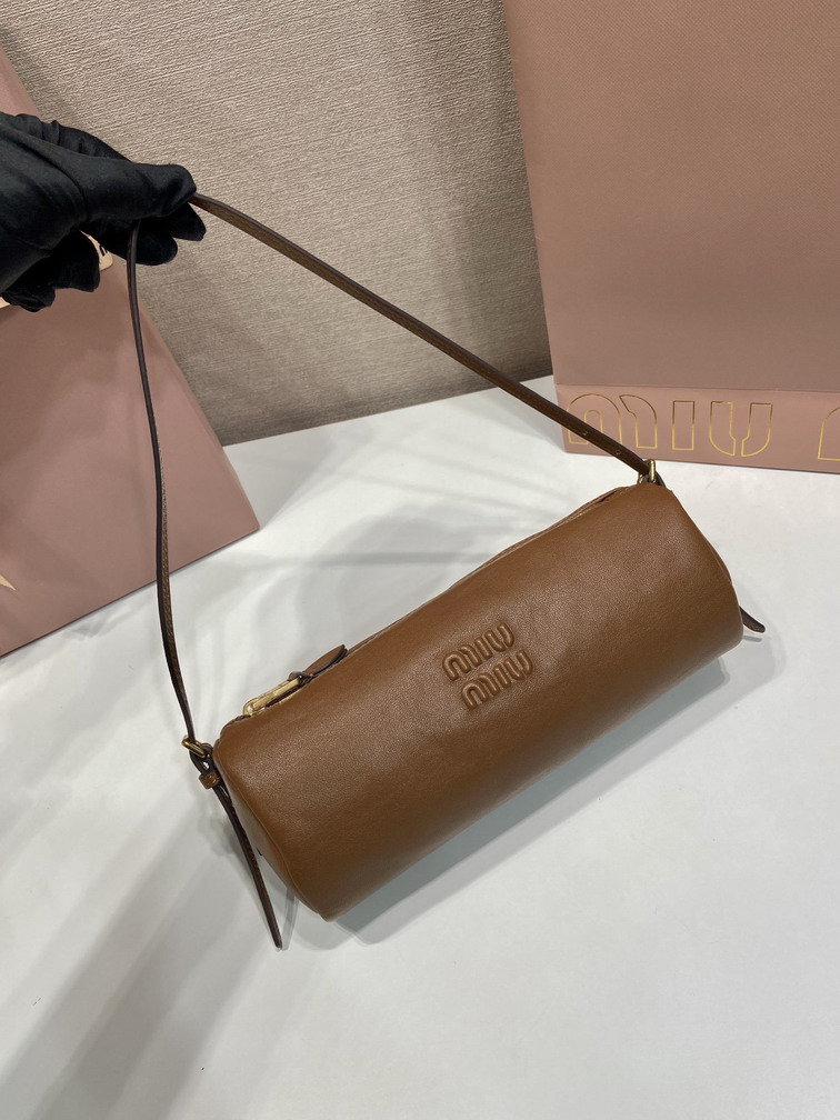 Miu 5NE851 22x9x9cm AP2_3