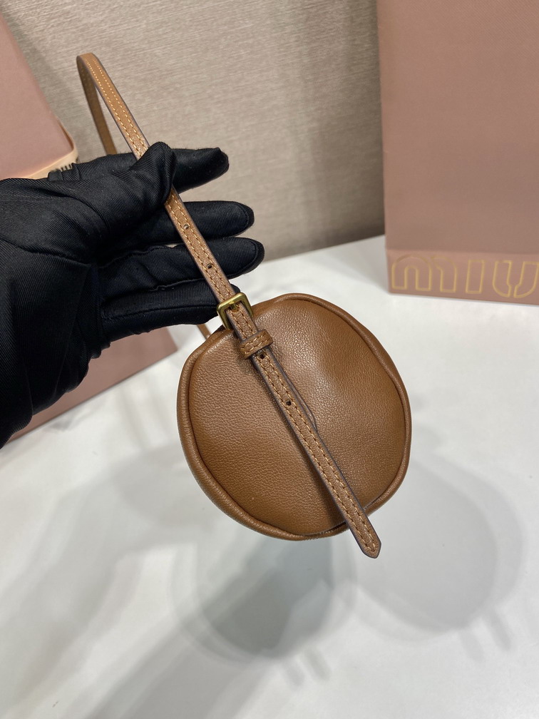 Miu 5NE851 22x9x9cm AP2_5