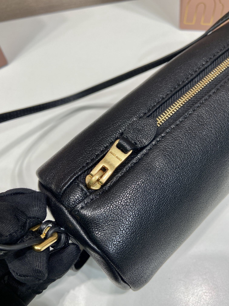 Miu 5NE851 22x9x9cm AP3_7