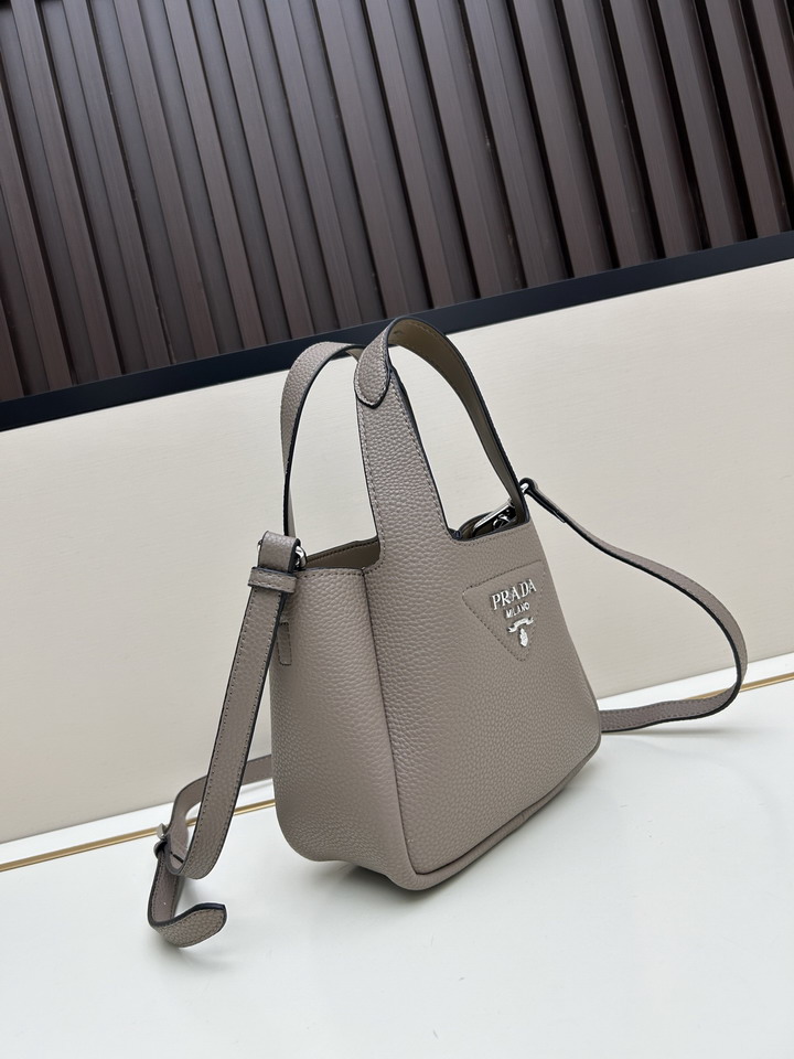 Prada 1BA349 15 5x18x10cm ss2_2