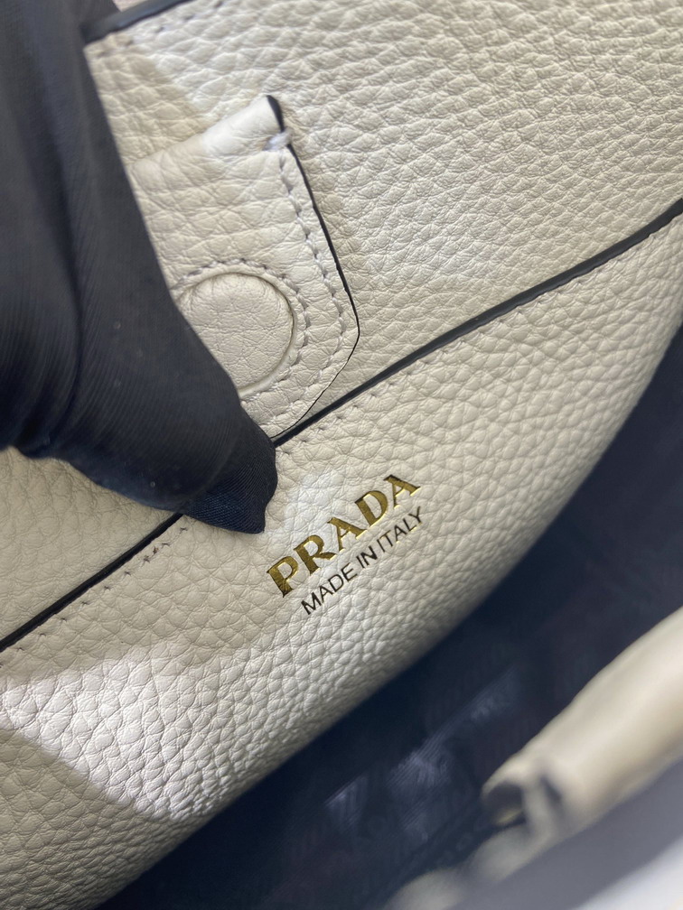 Prada 1BH191-1 19x20x6cm AP2_9