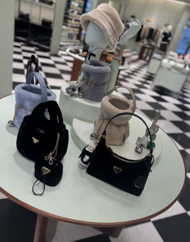 Prada 1N204M 22x18x6 5cm AP_1