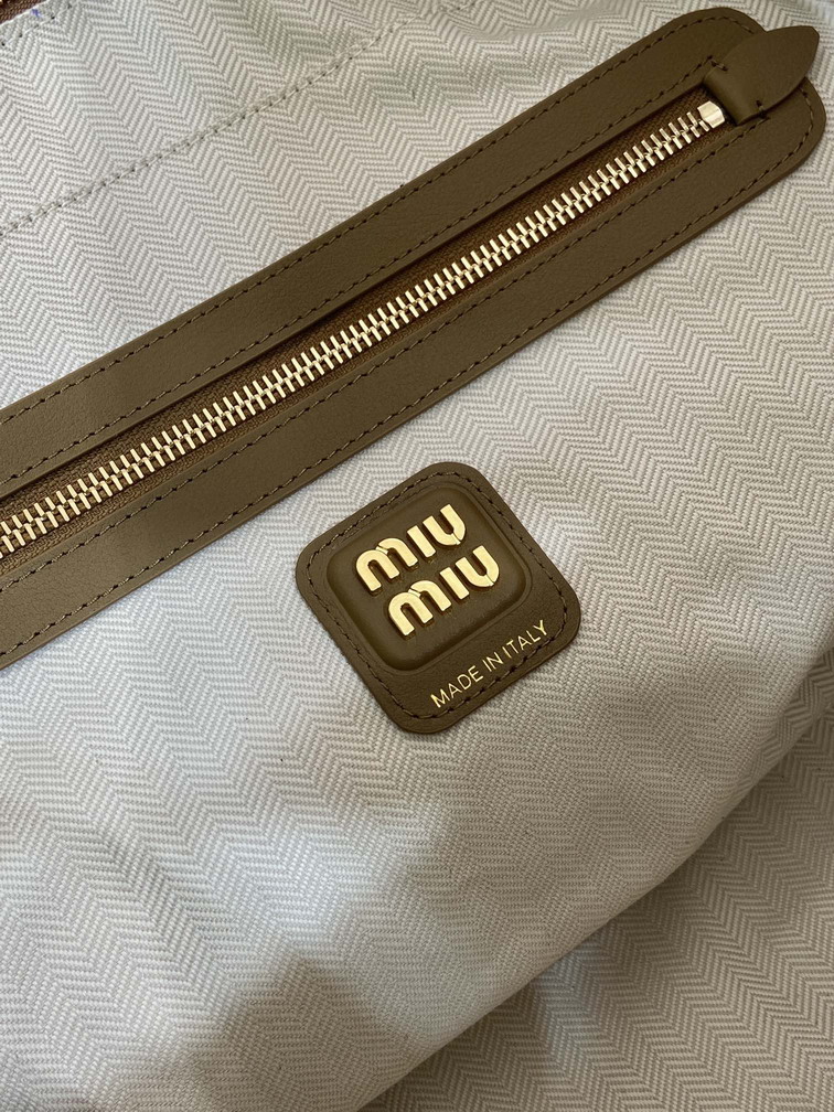 Prada 5BB117 34x23x10cm AP_10