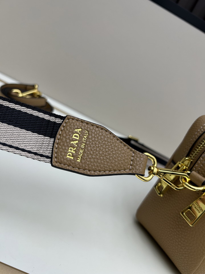 Prada 66202 22x14x8cm jj_6