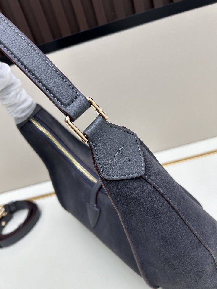 TOD's 08920 31x27x9cm jj1_5