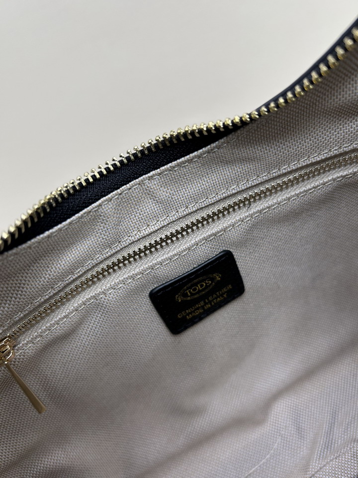 TOD's 08920 31x27x9cm jj4_8