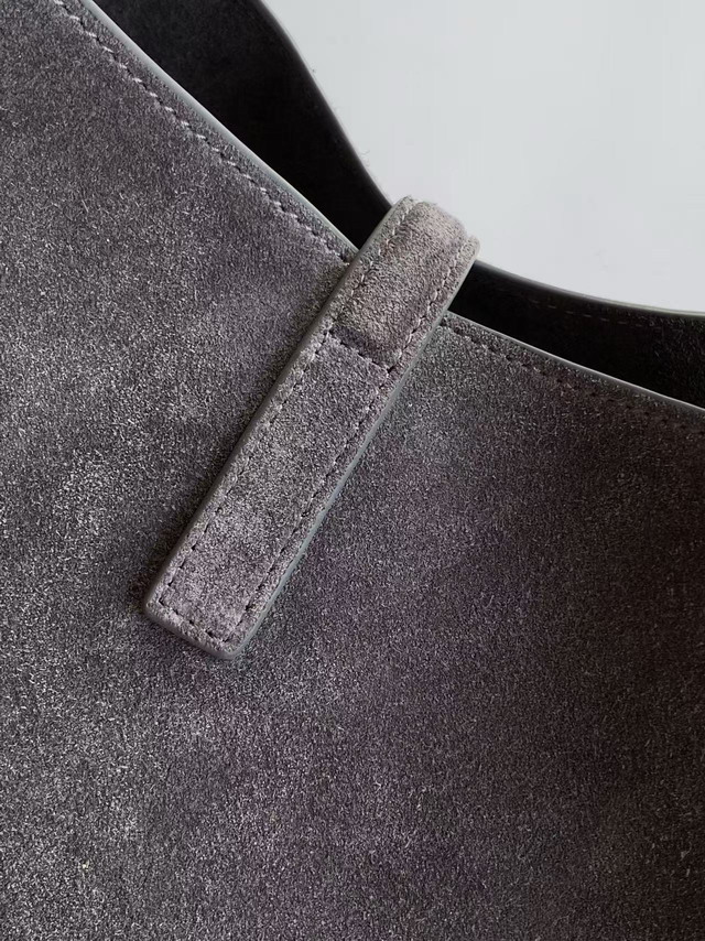 YSL 713938 22x22x10cm 8D2_7