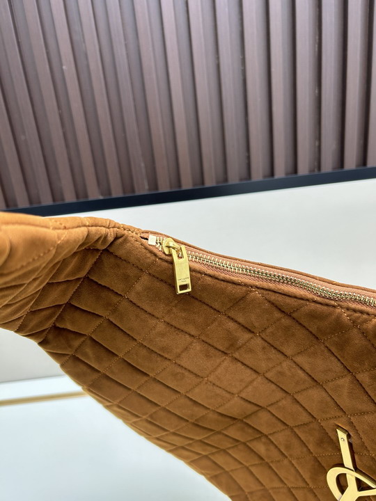 YSL 8810 50x33cm ss_4