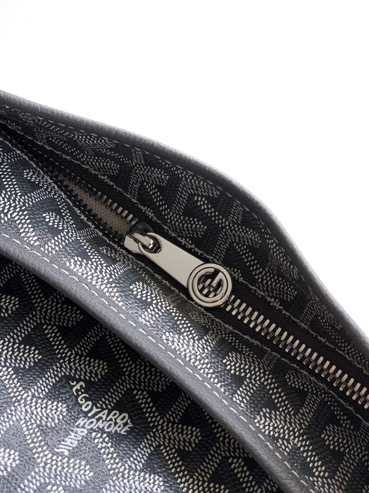 020222 25x11.5x22cm JH 1 (3)