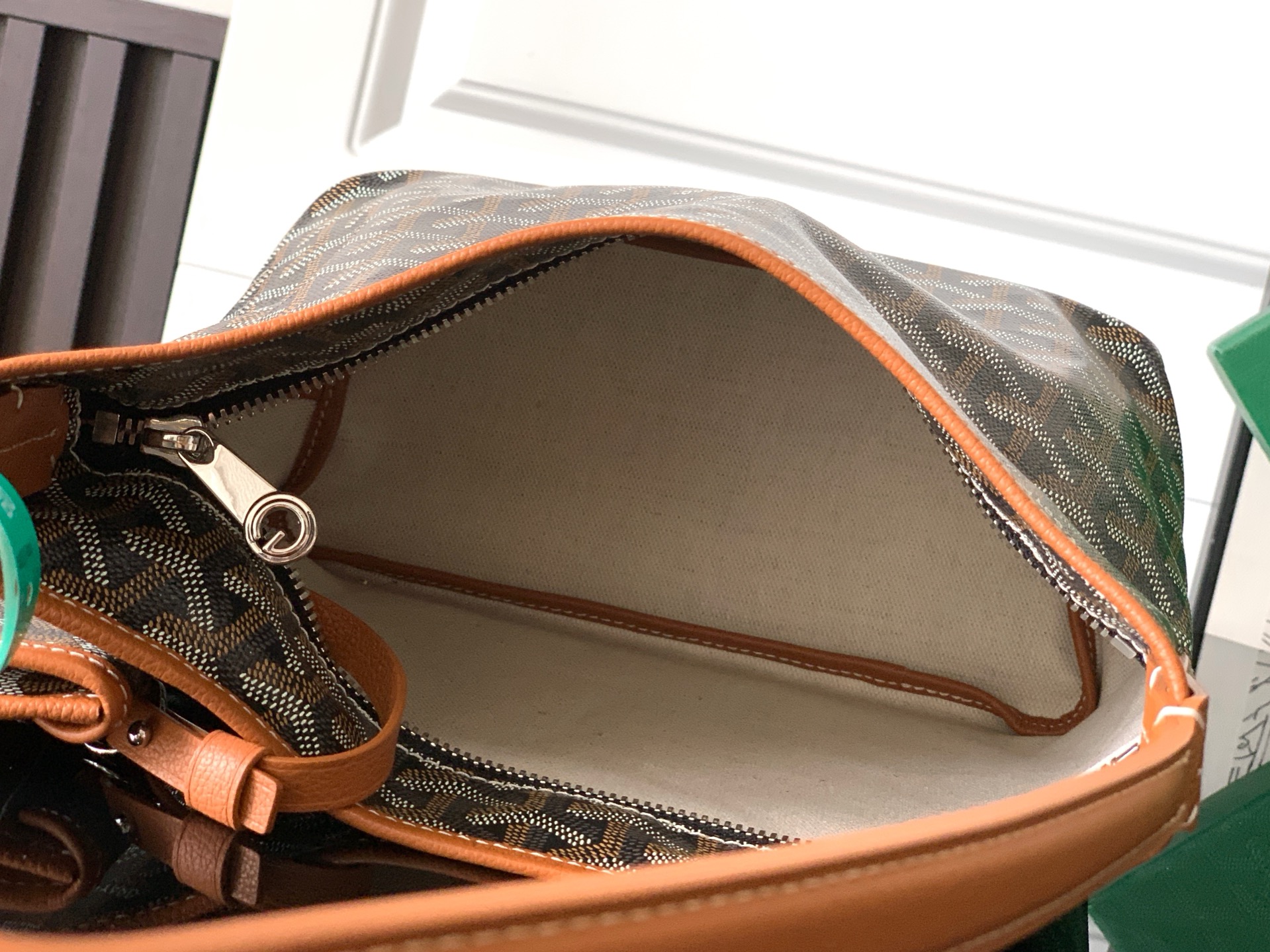 020222 25x11.5x22cm JH 1 (2)