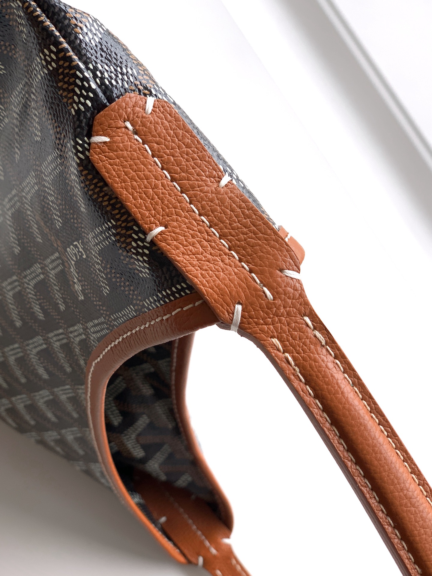 020222 25x11.5x22cm JH 1 (3)