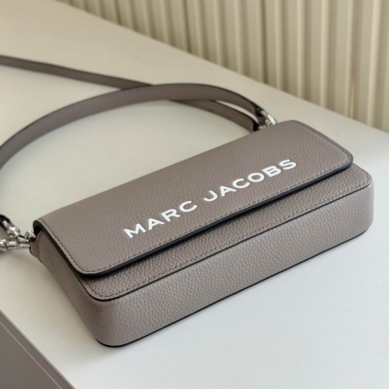 06050 21x11x5cm YS (42)