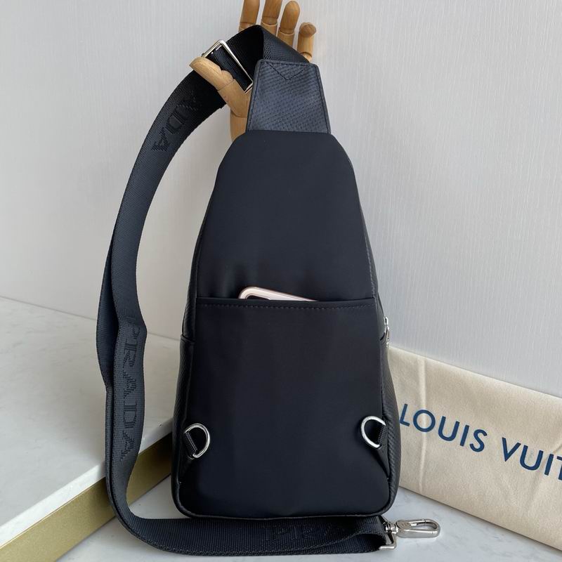 2059 30x17x5.5cm WP (2)