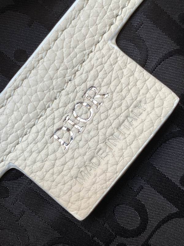 23803 22x10.5x12.5cm WP (10)