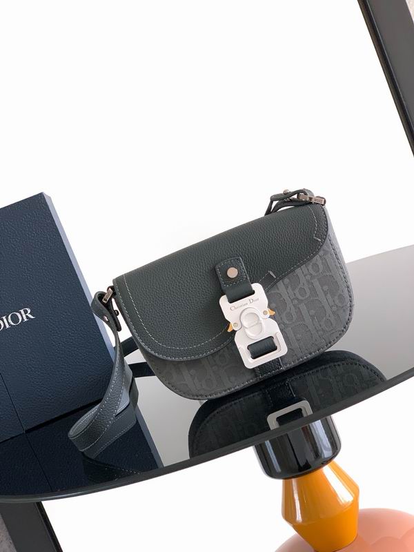 2ADCA435YKK42 19.5x13x4.3cm WP (1)