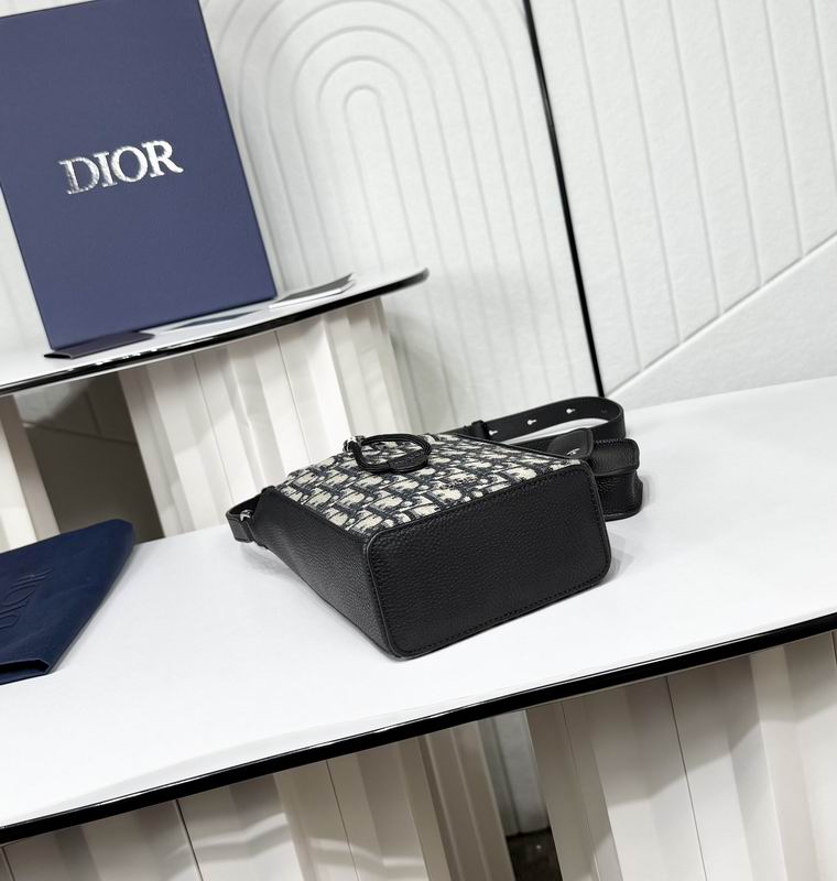 2LECA594YKY 13.5x22x7cm WP (4)