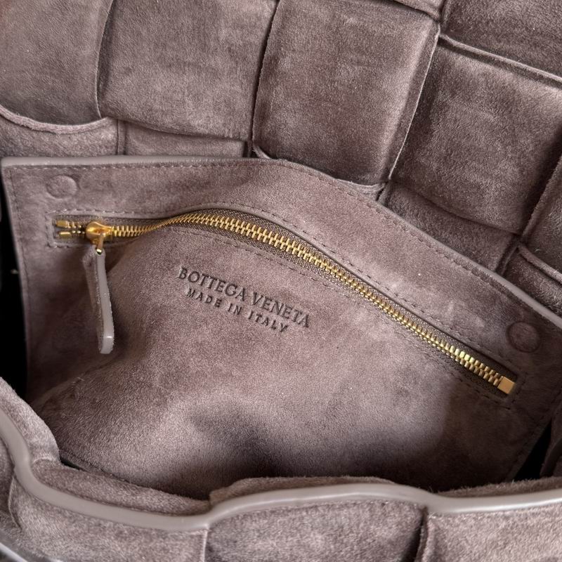 70026-1 26x18x8cm T (8)