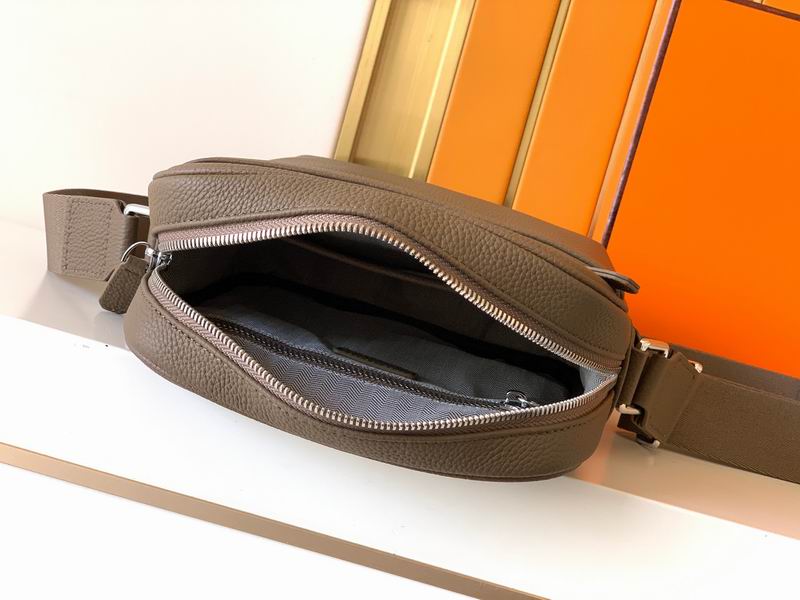 7082-6 21x24x7cm WP (2)