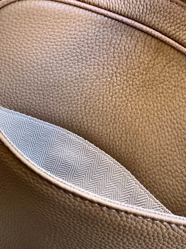 7082-6 21x24x7cm WP (3)