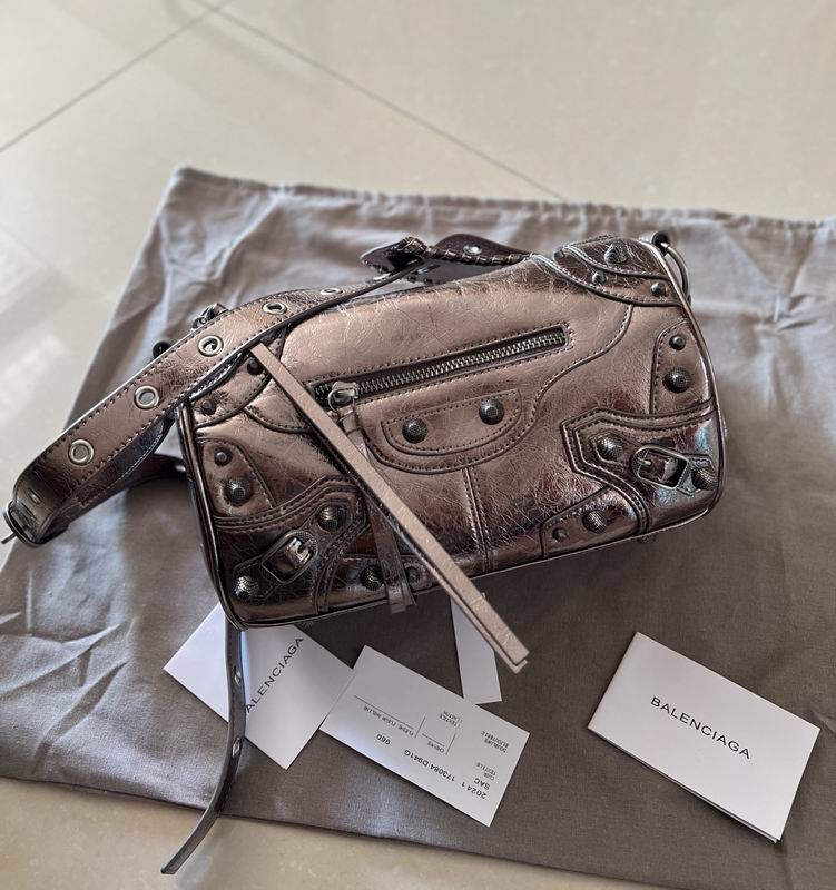 71766 24x15x11cm YT (2)