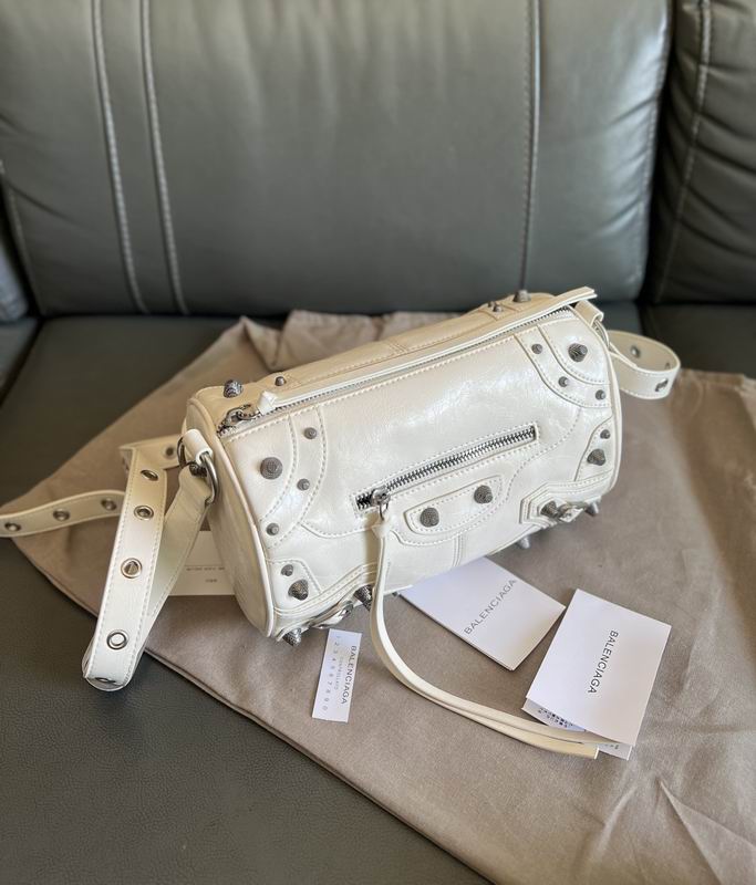 71766 24x15x11cm YT (3)