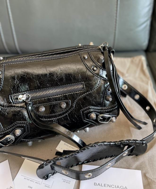 71766 24x15x11cm YT (3)