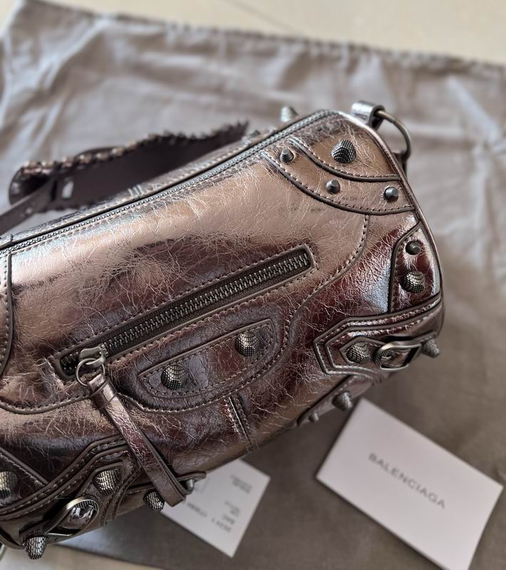 71766 24x15x11cm YT (4)