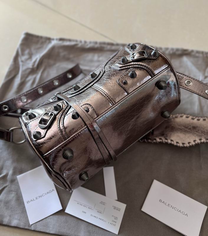 71766 24x15x11cm YT (5)