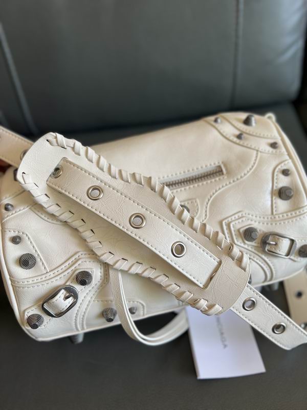 71766 24x15x11cm YT (7)