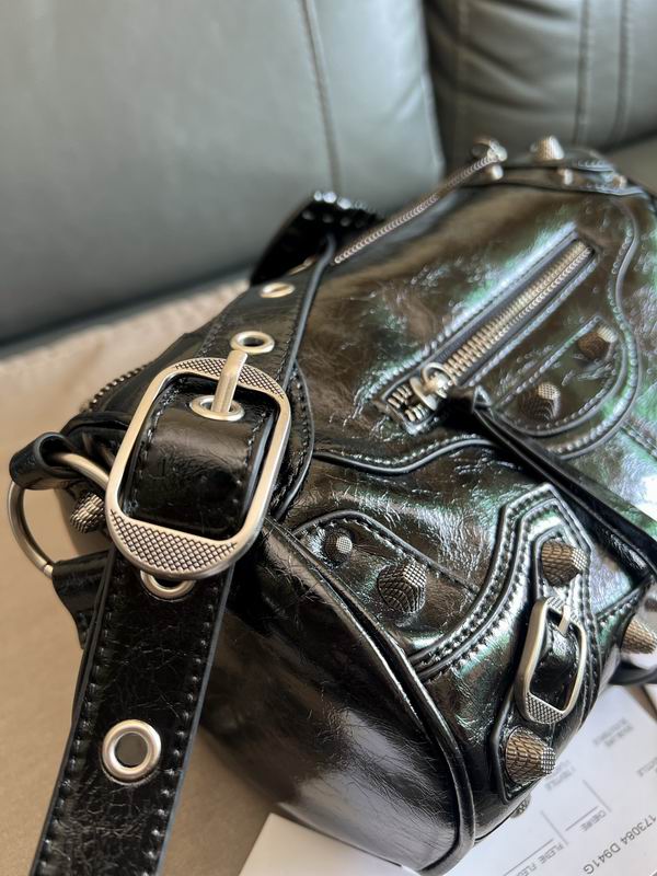 71766 24x15x11cm YT (7)