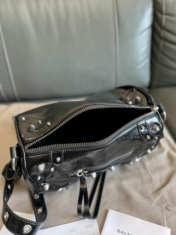 71766 24x15x11cm YT (8)