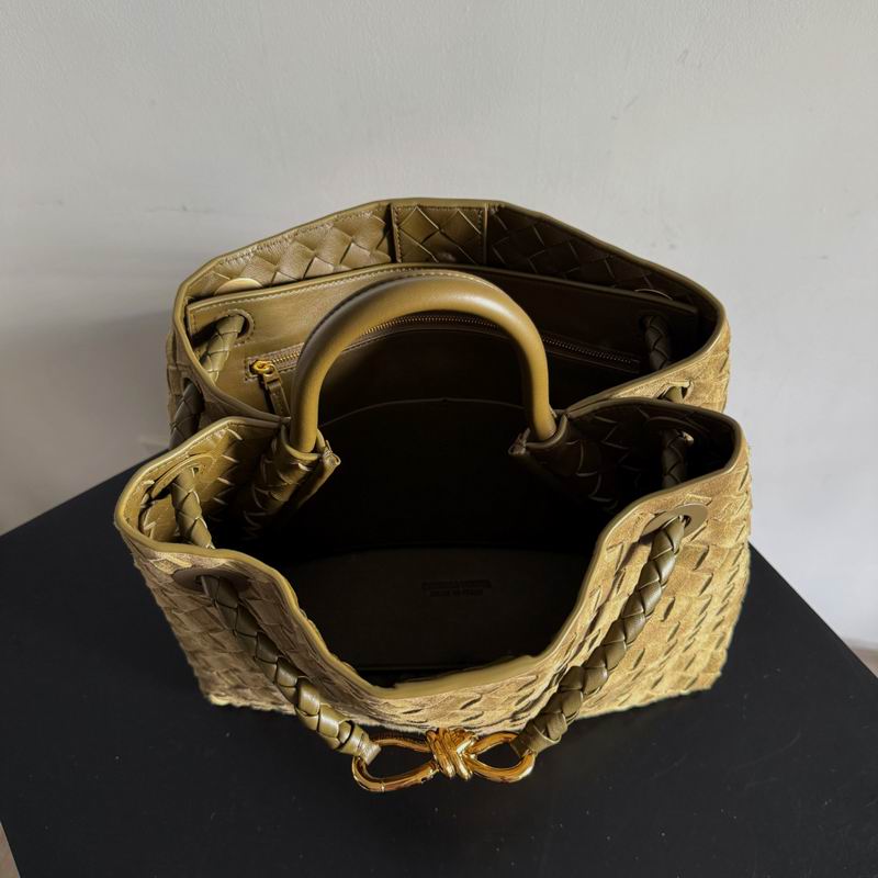 743572 32x24x12cm T (9)