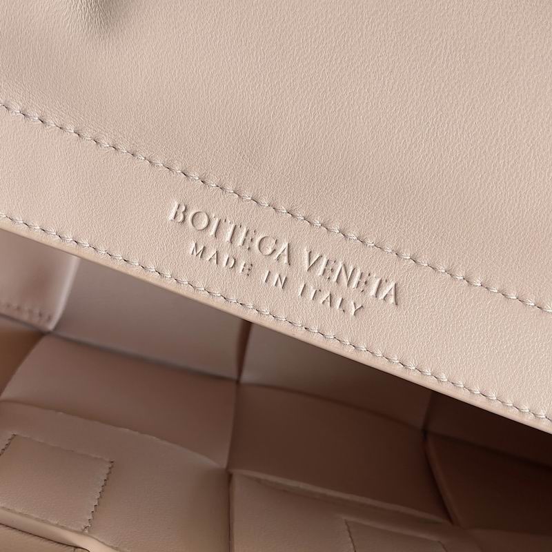 776778 22x11x5.5cm T (5)