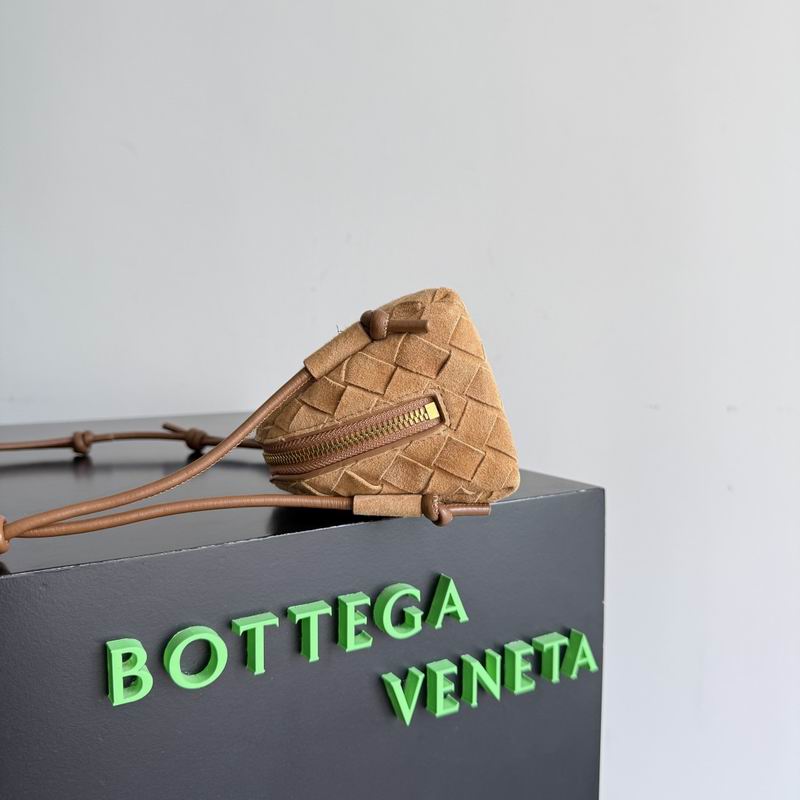 794258 18.5x11.5x8.5cm T (2)