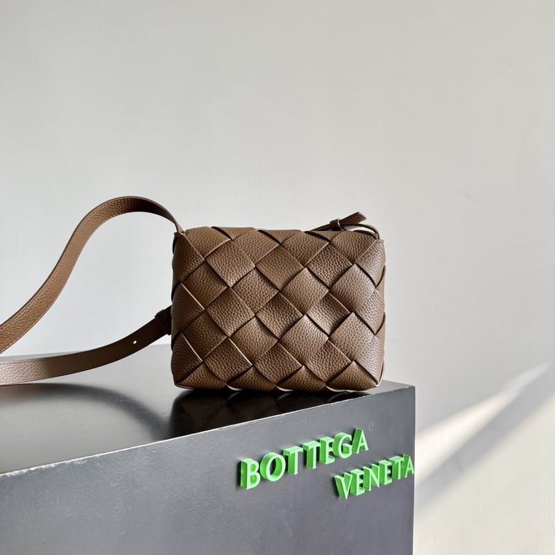 795637 22.5x16.5x5.5cm T (2)