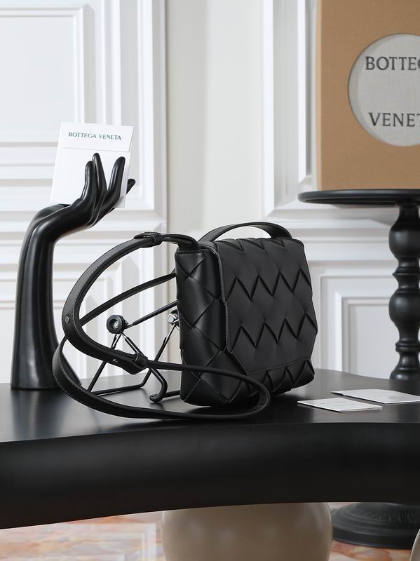 795637 22.5x16.5x5.5cm T (2)