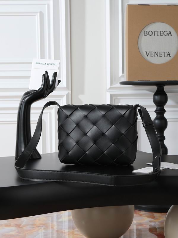 795637 22.5x16.5x5.5cm T (3)