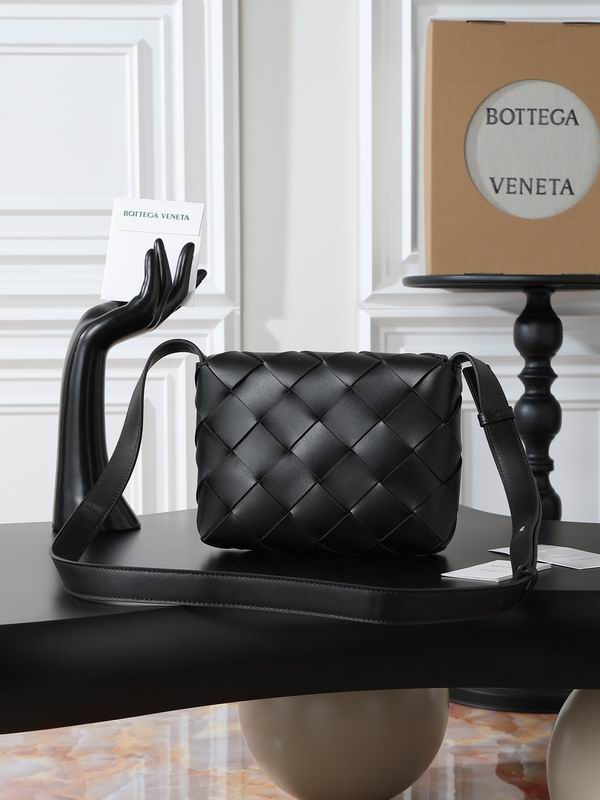 795637 22.5x16.5x5.5cm T (3)