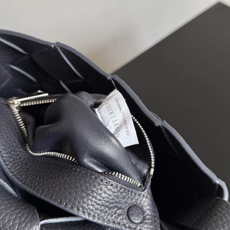 795637 22.5x16.5x5.5cm T (8)