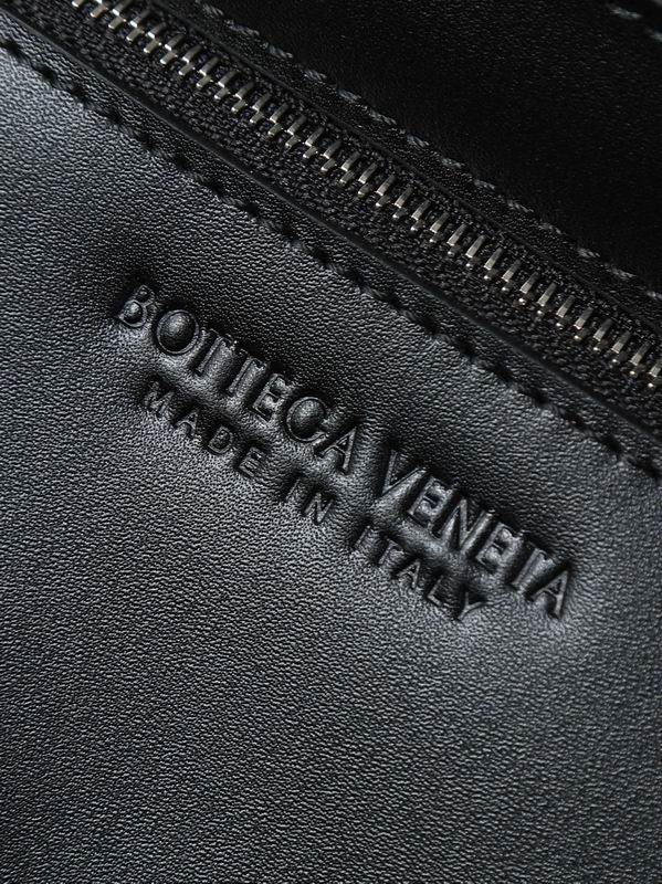 795637 22.5x16.5x5.5cm T (9)