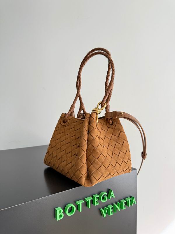 796569 21x17x16.5cm T (2)