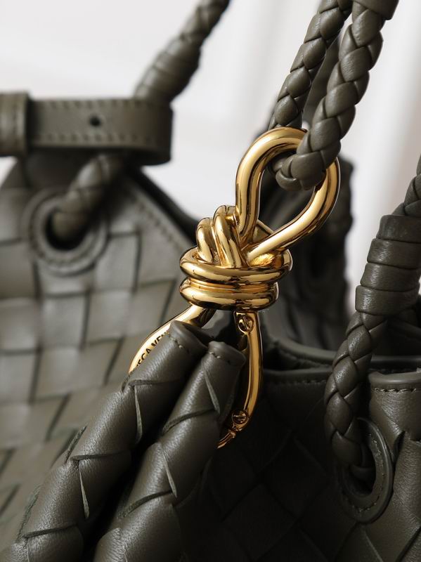 796569 21x17x16.5cm T (2)