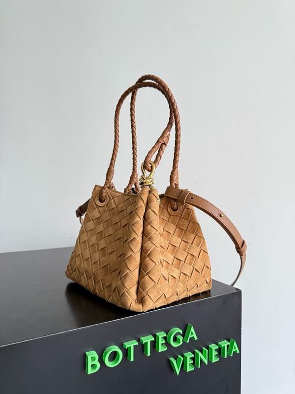 796569 21x17x16.5cm T (2)