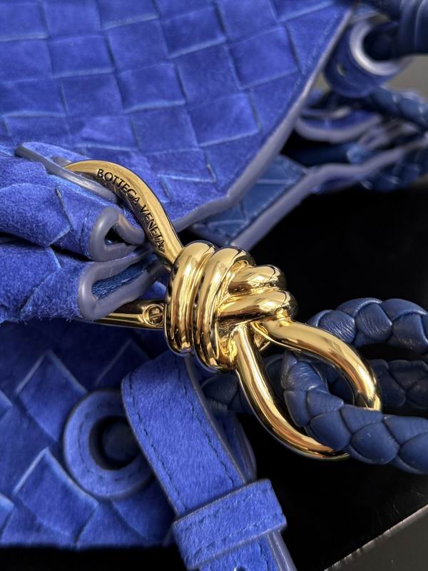 796569 21x17x16.5cm T (3)