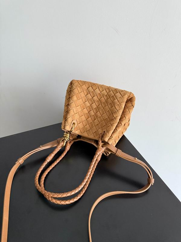 796569 21x17x16.5cm T (6)