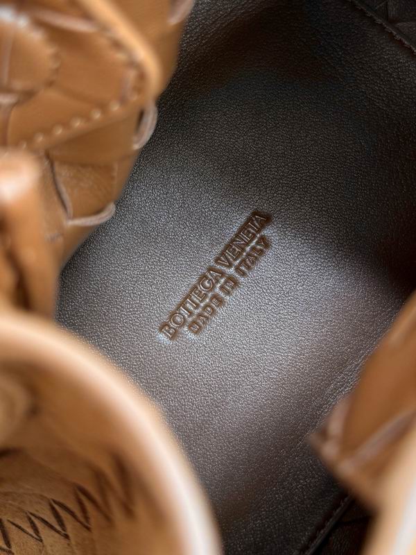 796569 21x17x16.5cm T (8)