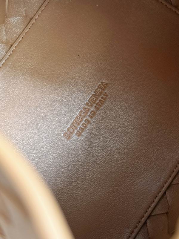 796569 21x17x16.5cm T (8)