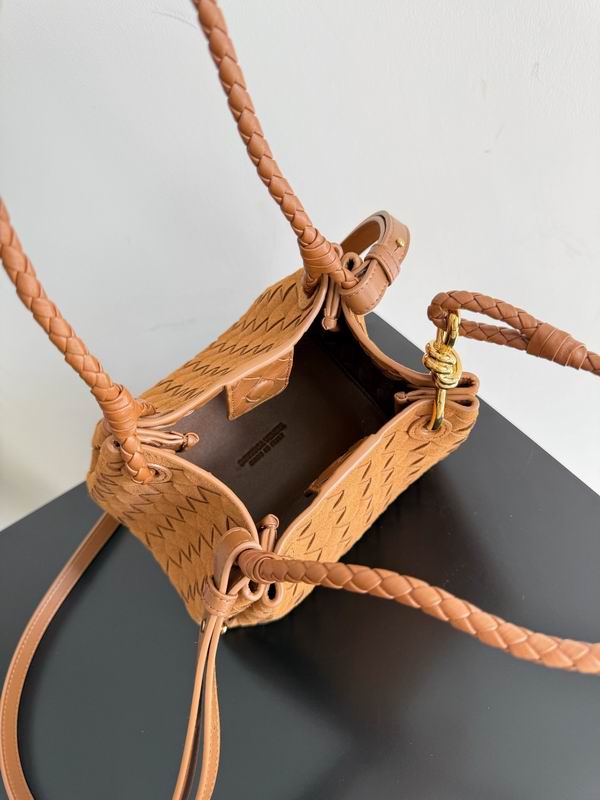 796569 21x17x16.5cm T (9)